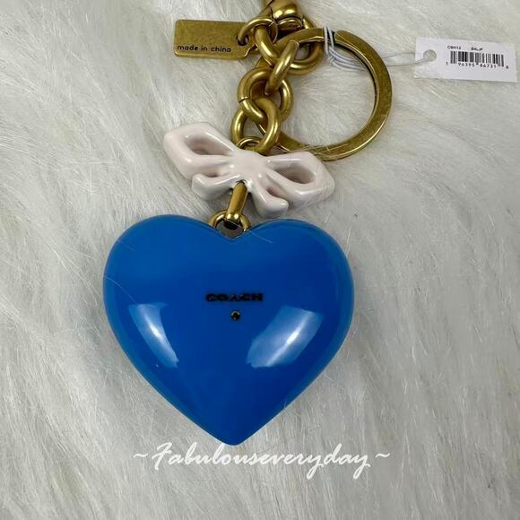 Coach Heart Bag Charm In Resin/Brass/Blue Multi CBH12 Key Chain Key Ring NWT - Picture 4 of 7